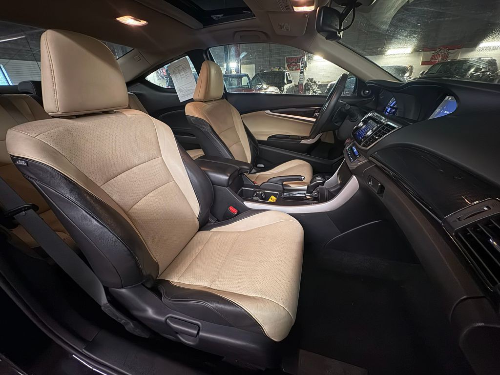 2015 Honda Accord Image 25