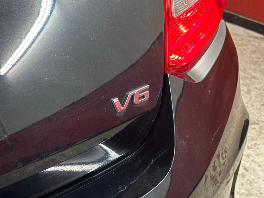 2015 Honda Accord Image 28