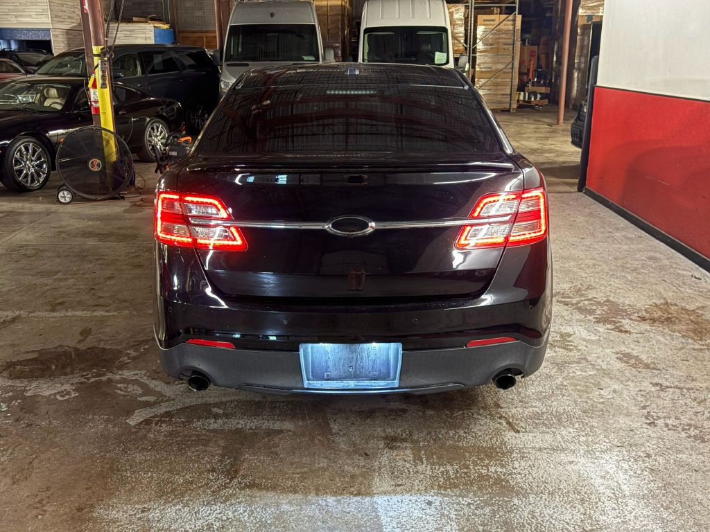 2016 Ford Taurus Image 6