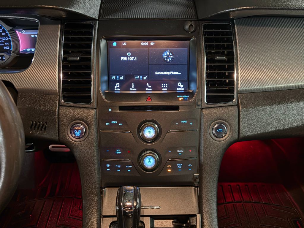 2016 Ford Taurus Image 13