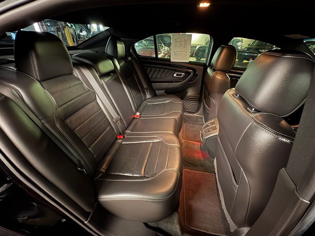 2016 Ford Taurus Image 20