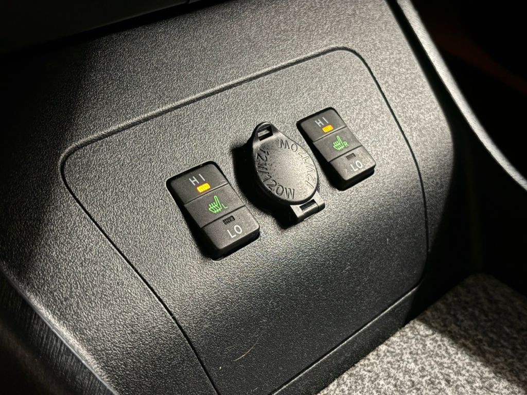 2012 Toyota Prius Image 16