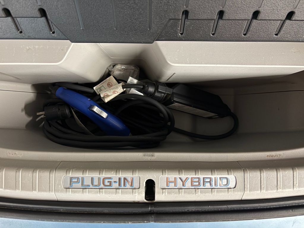 2012 Toyota Prius Image 20