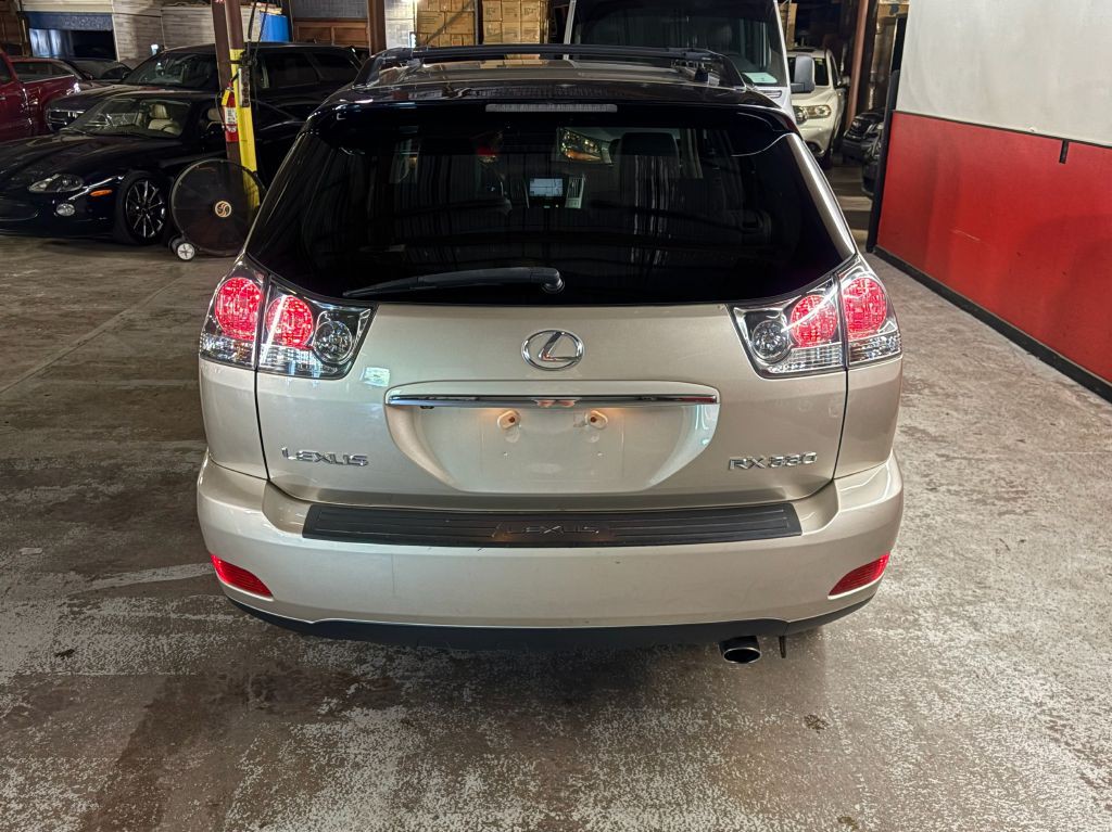 2005 Lexus RX Image 6