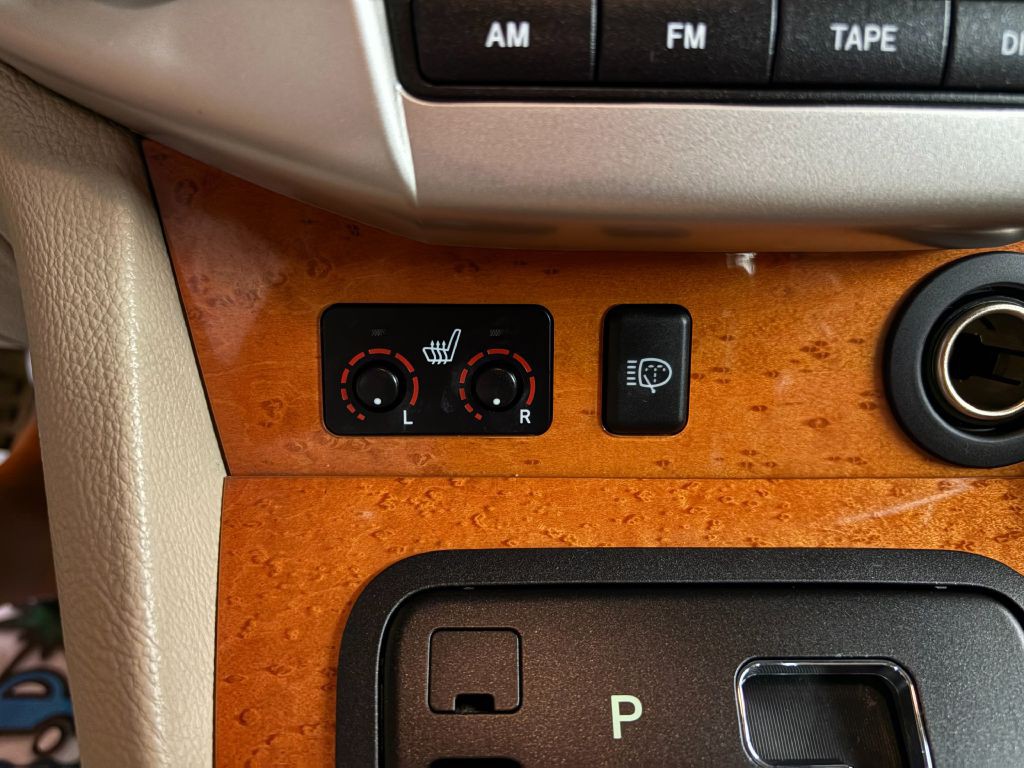 2005 Lexus RX Image 18