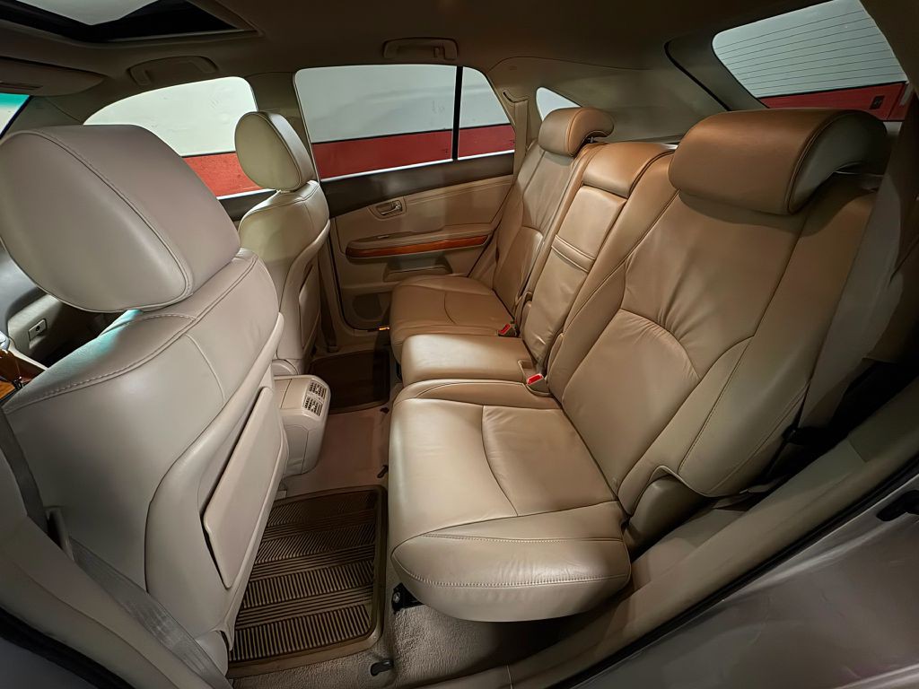 2005 Lexus RX Image 22