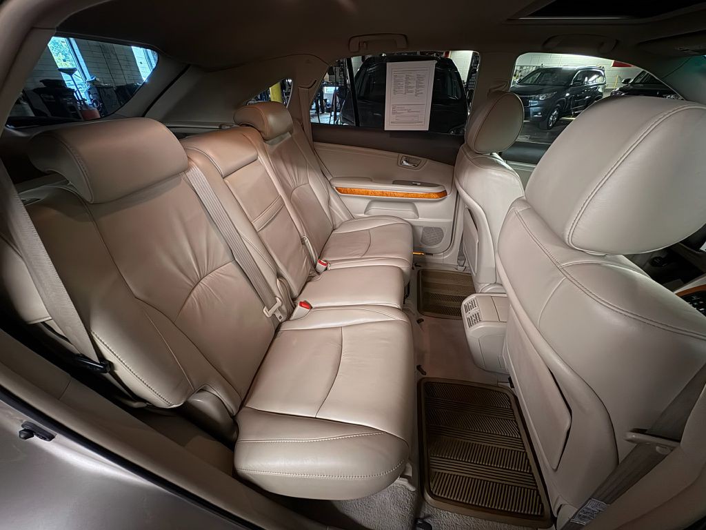 2005 Lexus RX Image 25