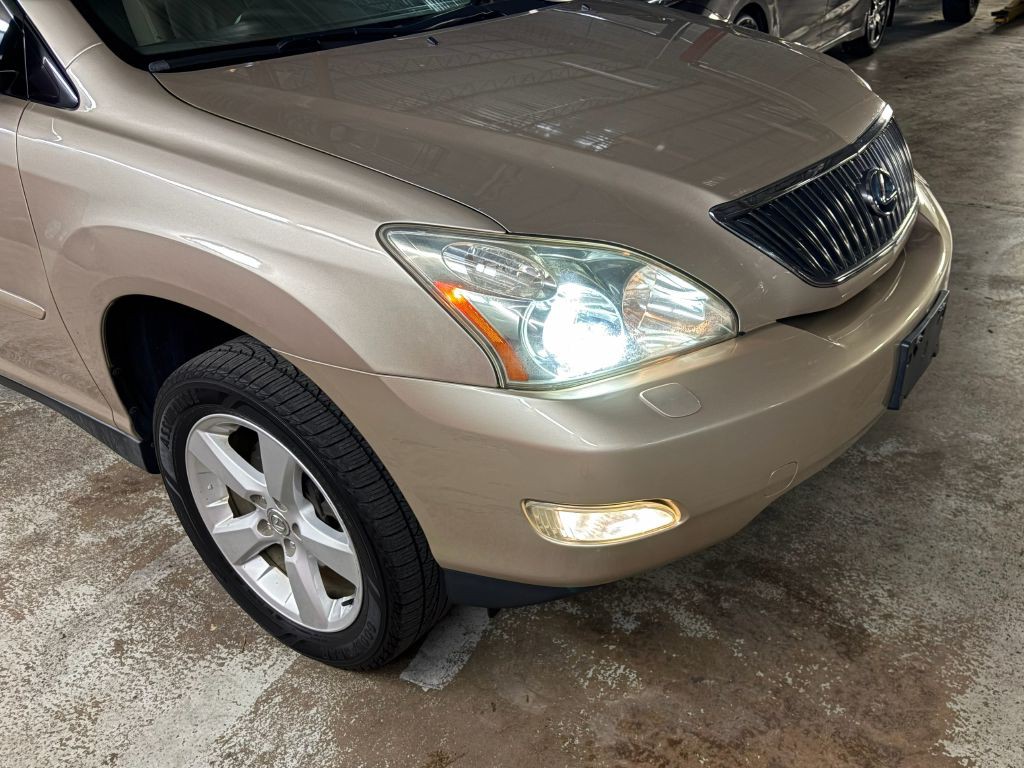 2005 Lexus RX Image 30