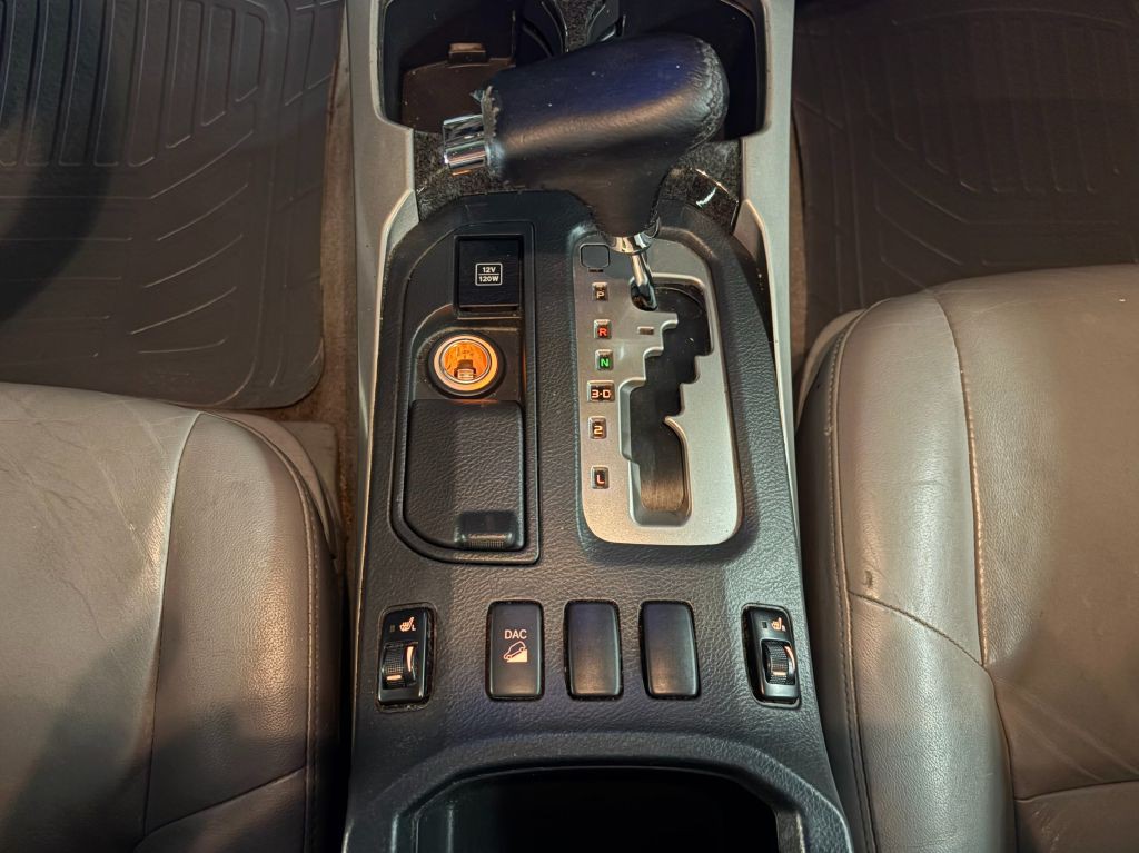 2004 Toyota 4Runner Image 16