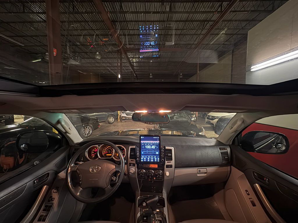 2004 Toyota 4Runner Image 23