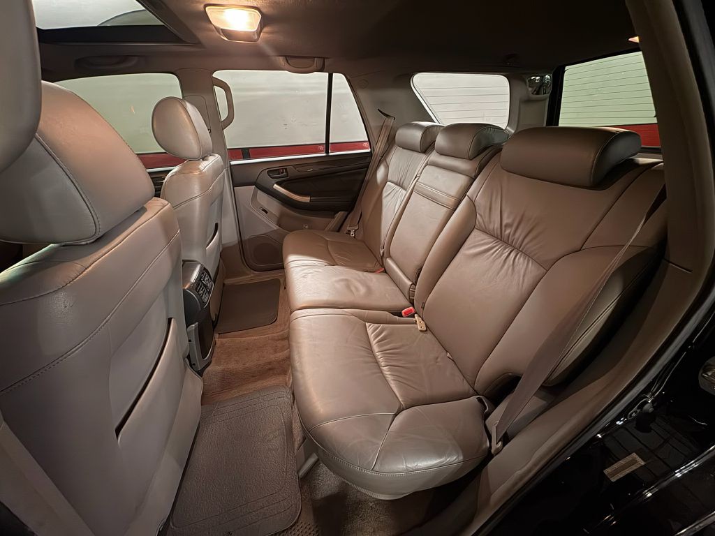 2004 Toyota 4Runner Image 24