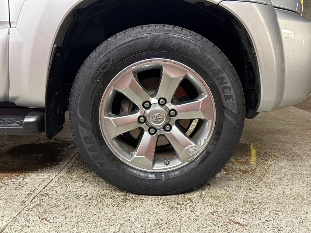2007 Toyota 4Runner Image 25