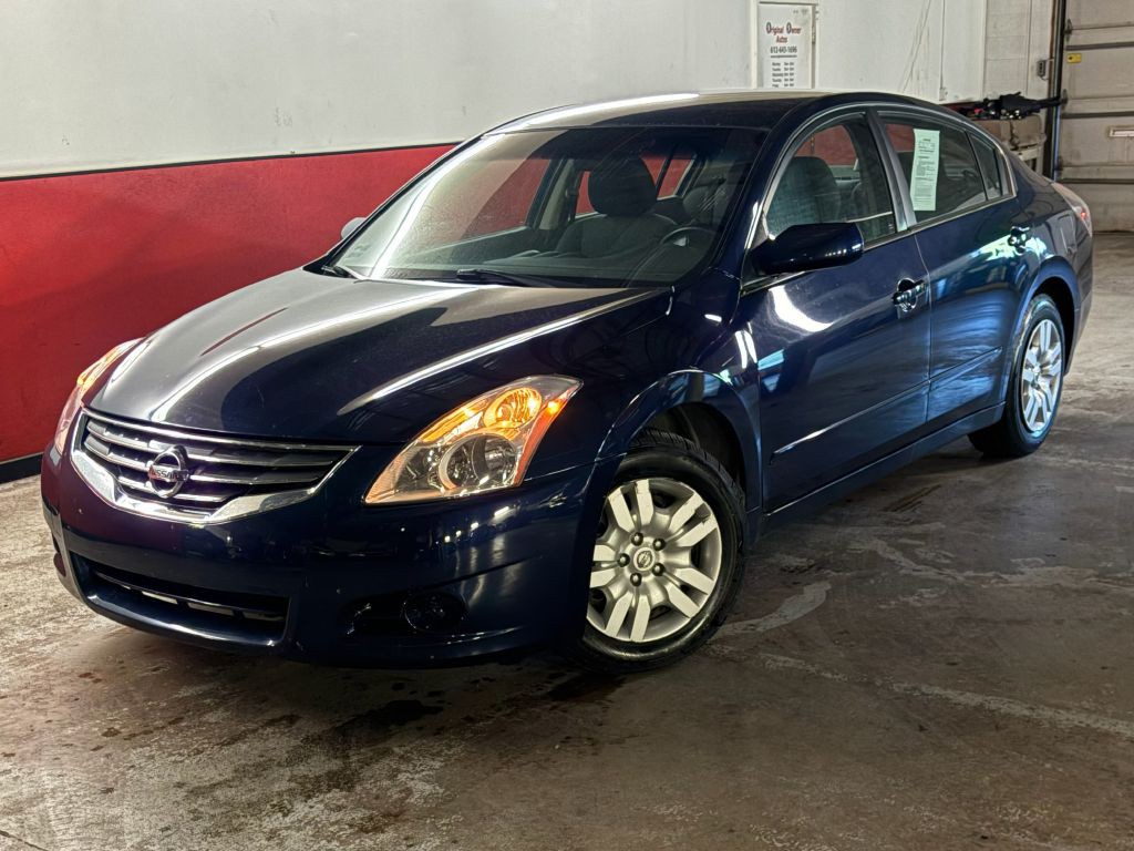 2012 Nissan Altima Image 1