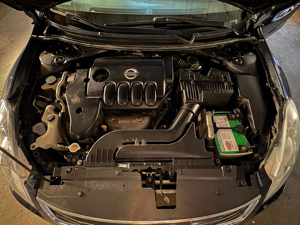 2012 Nissan Altima Image 2