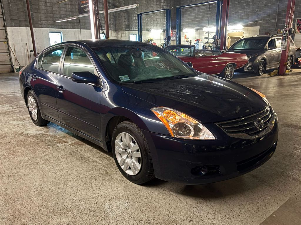 2012 Nissan Altima Image 8