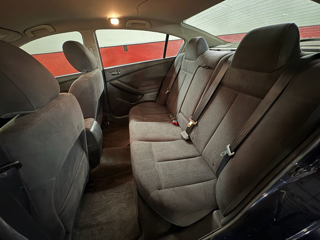2012 Nissan Altima Image 16