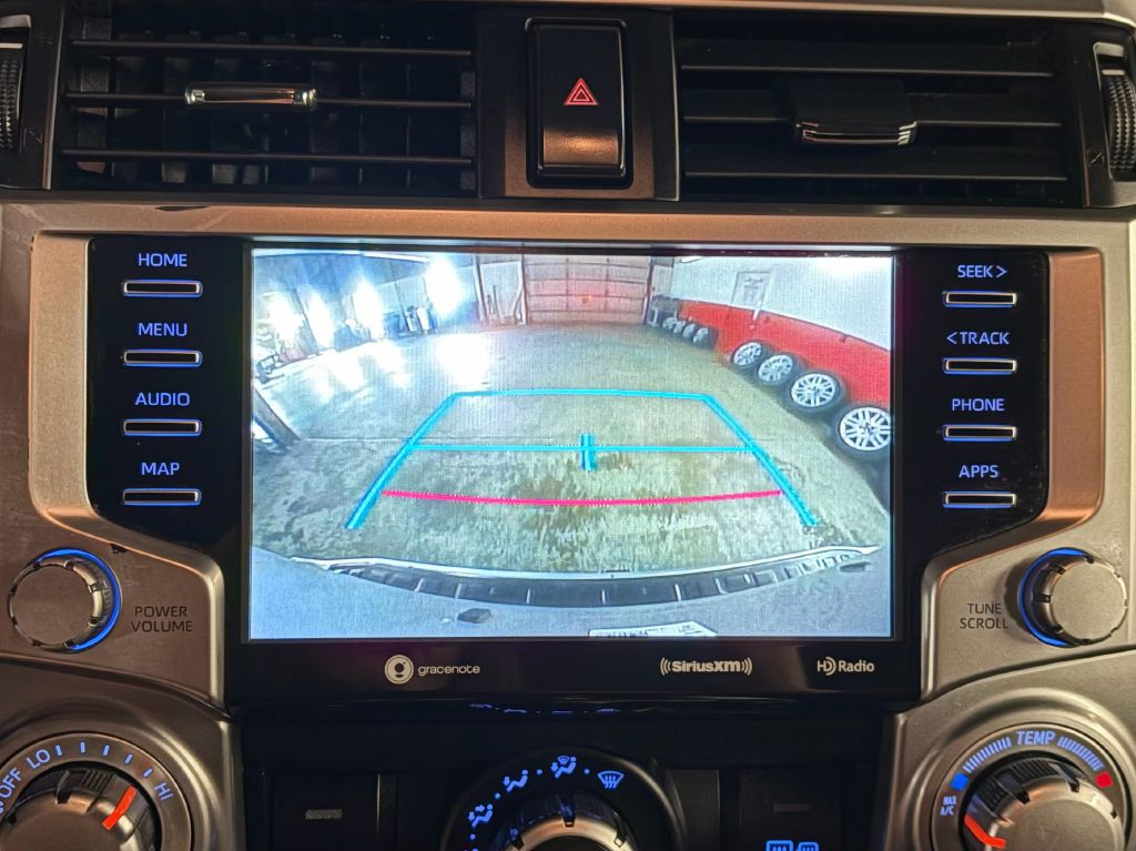 2020 Toyota 4Runner Image 18