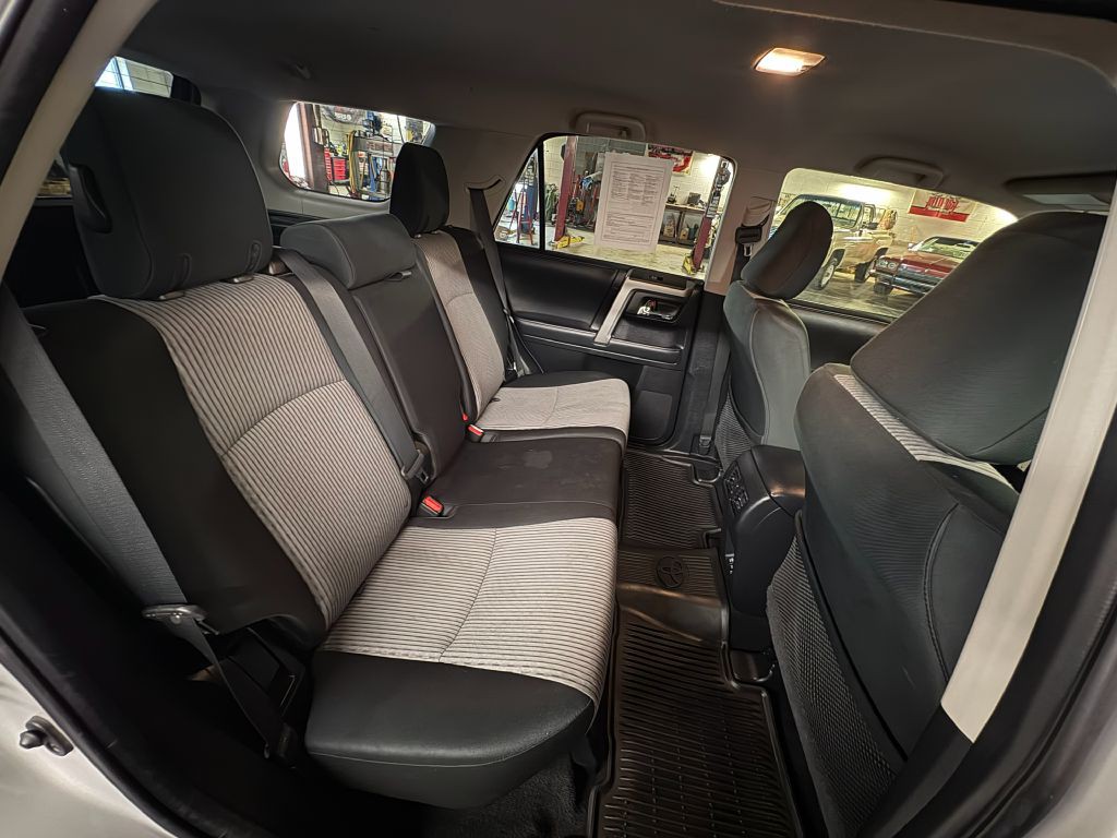 2020 Toyota 4Runner Image 24