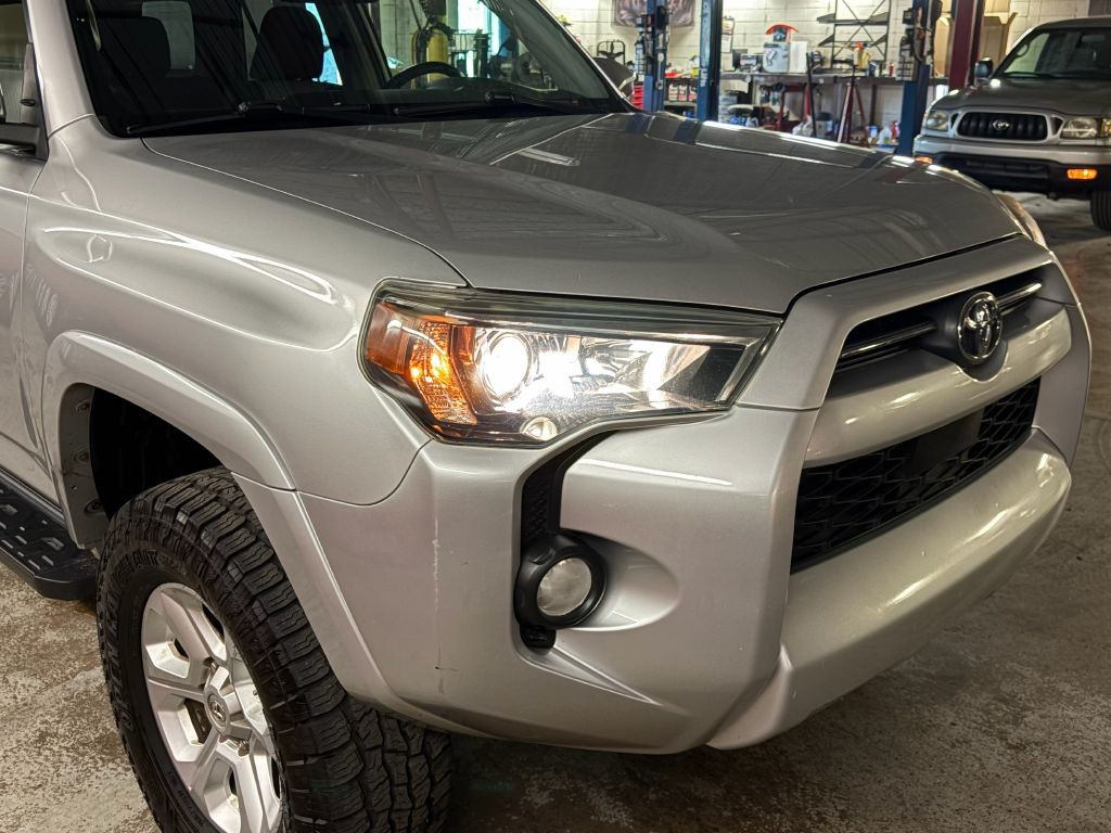 2020 Toyota 4Runner Image 28