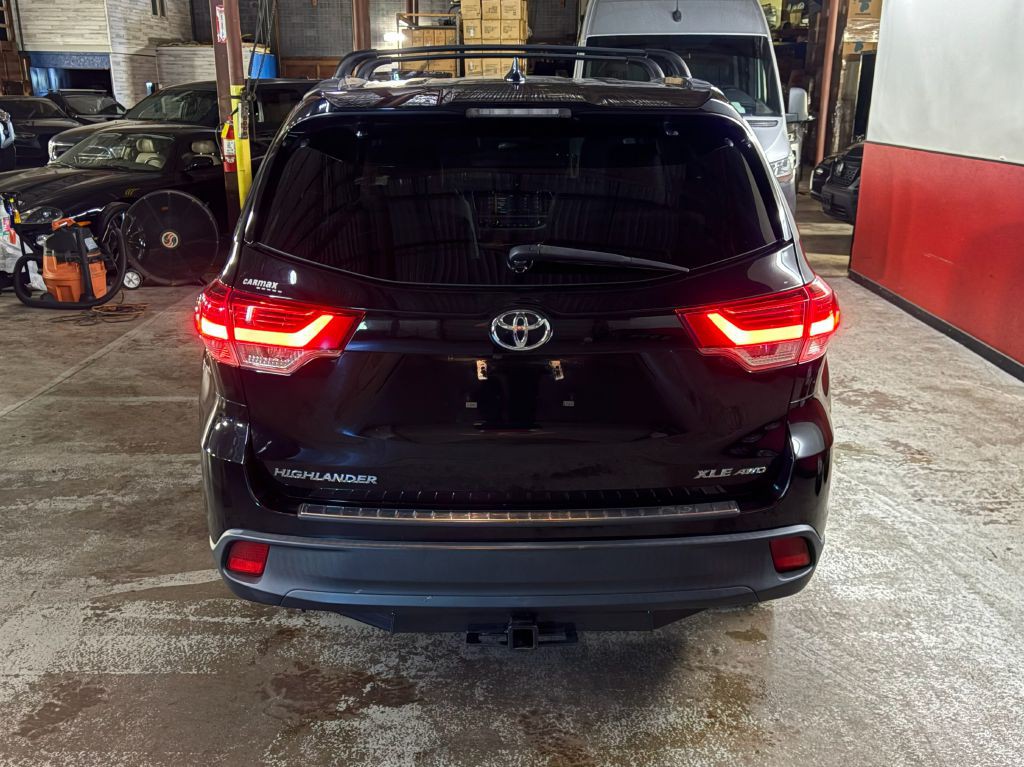 2018 Toyota Highlander Image 6