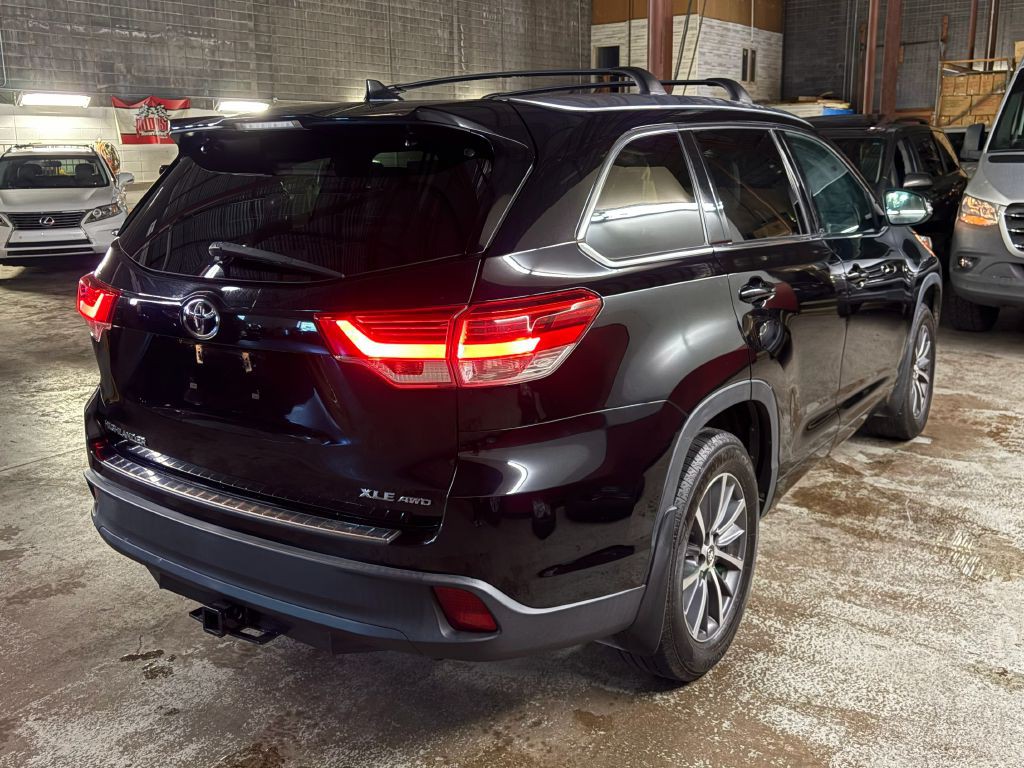 2018 Toyota Highlander Image 7