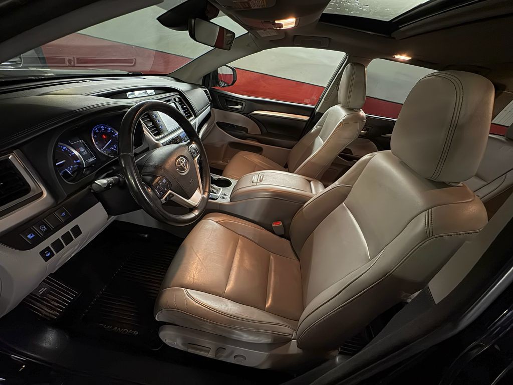 2018 Toyota Highlander Image 11