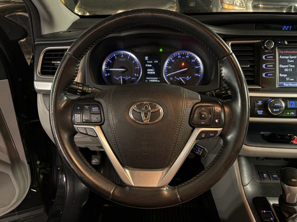 2018 Toyota Highlander Image 12