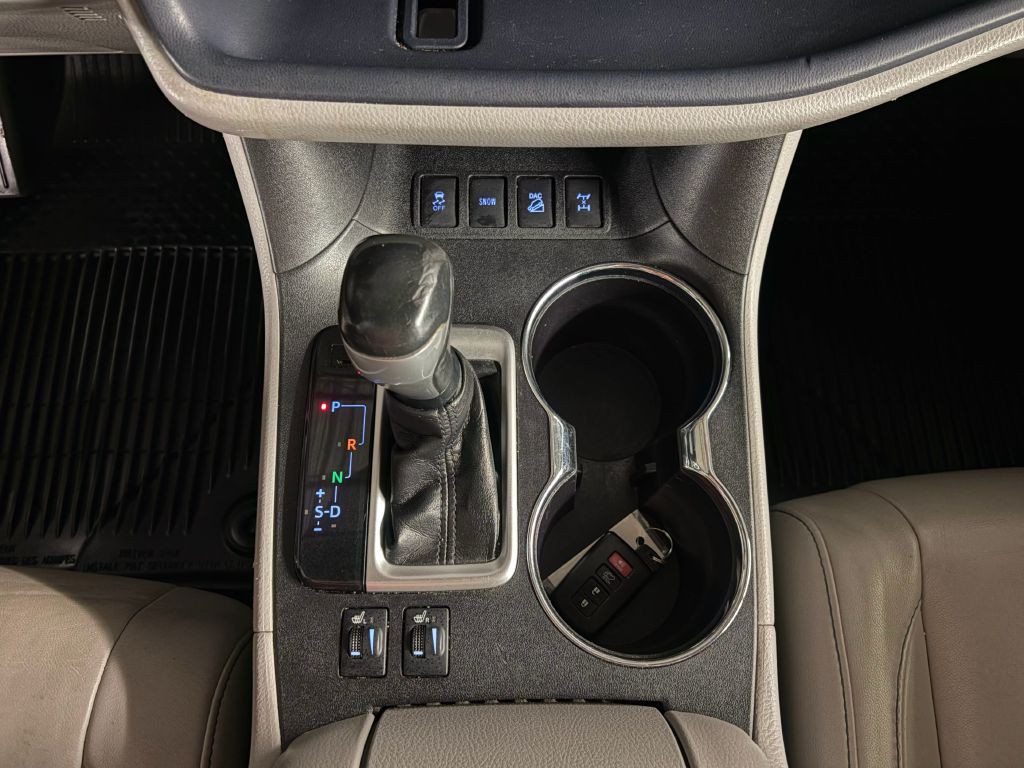 2018 Toyota Highlander Image 15