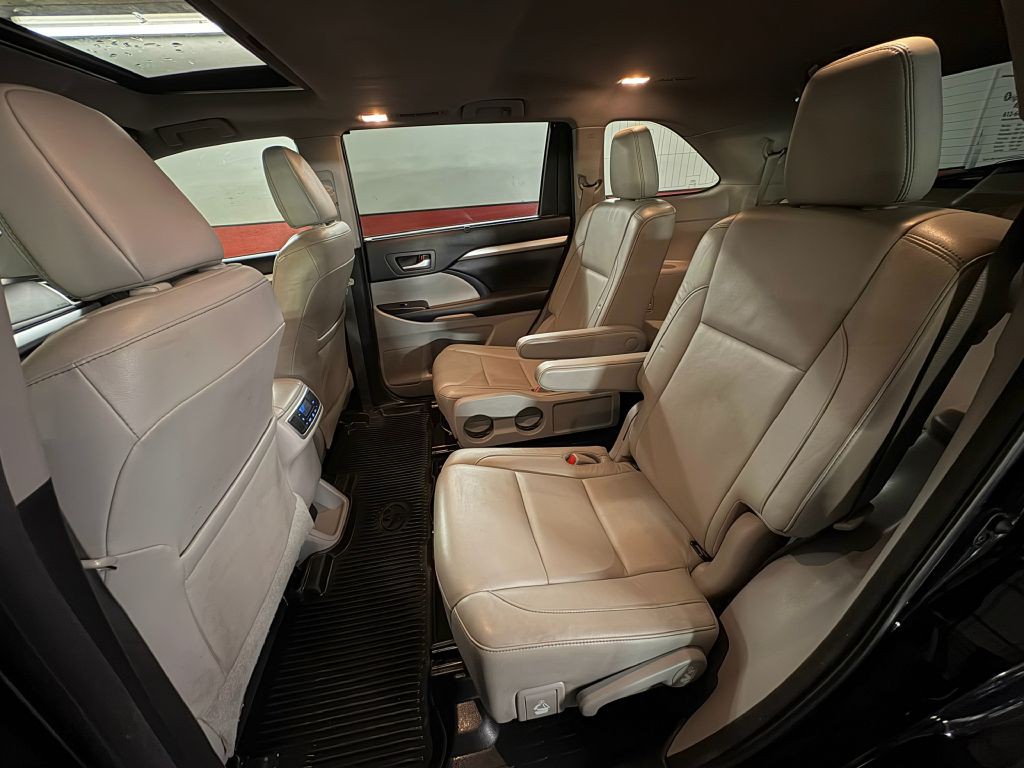 2018 Toyota Highlander Image 23