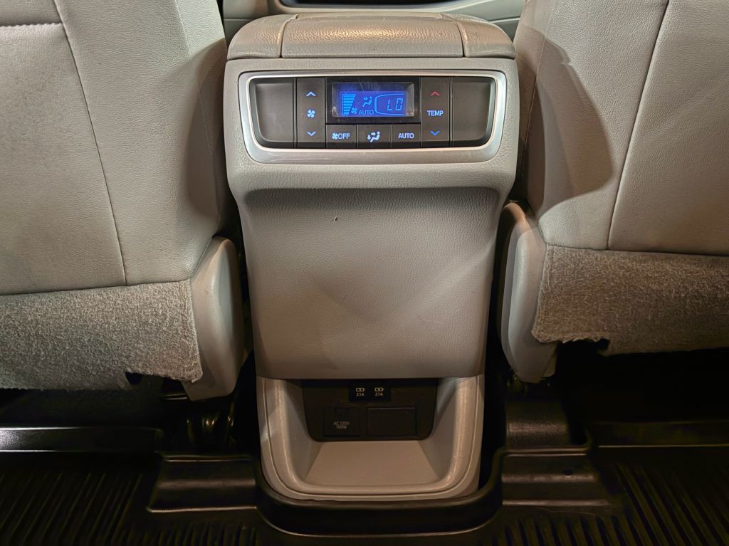 2018 Toyota Highlander Image 25