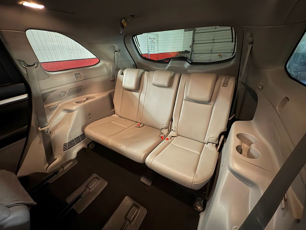 2018 Toyota Highlander Image 26