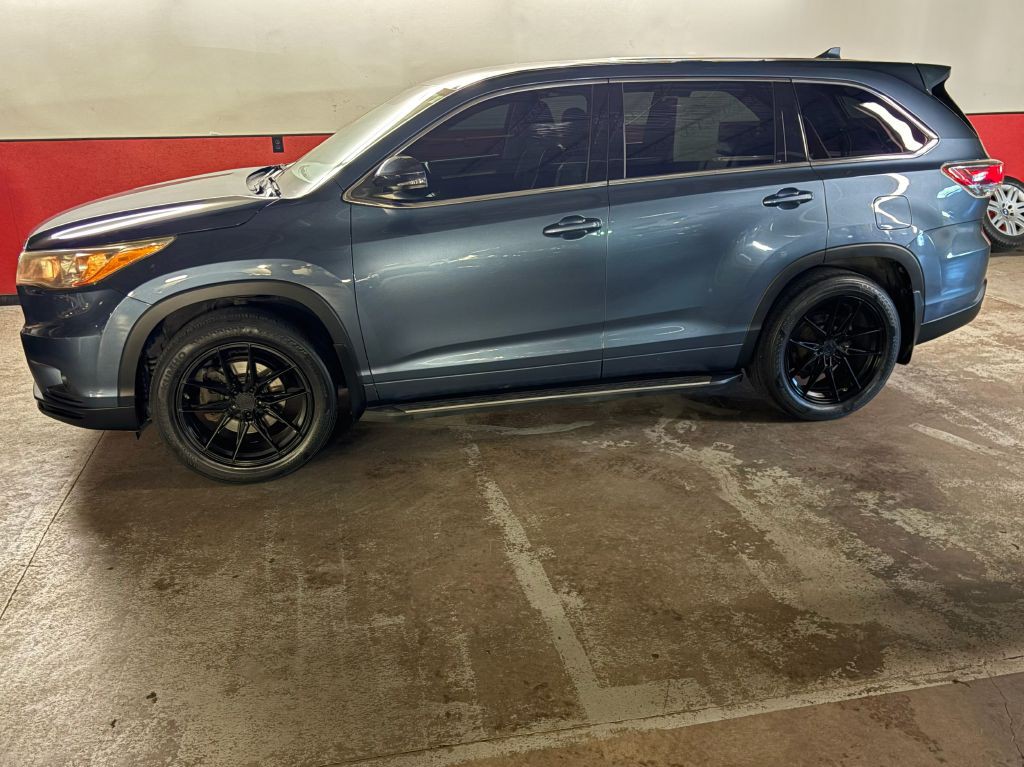 2016 Toyota Highlander Image 4