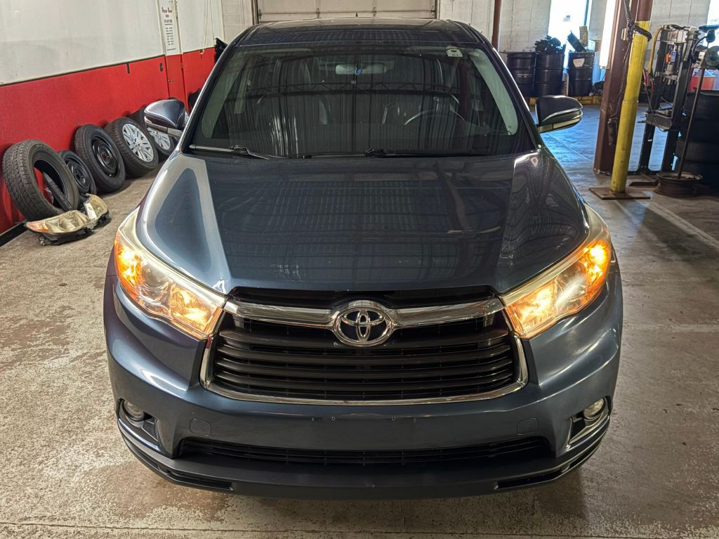 2016 Toyota Highlander Image 9