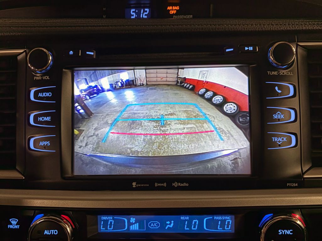 2016 Toyota Highlander Image 15