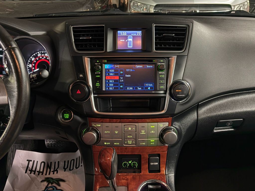 2013 Toyota Highlander Image 13