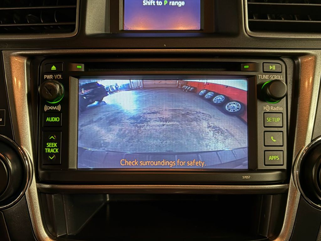 2013 Toyota Highlander Image 16