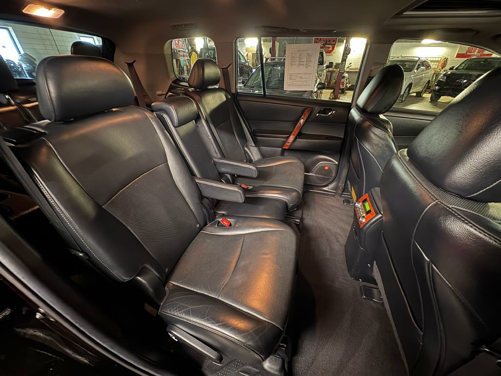 2013 Toyota Highlander Image 27