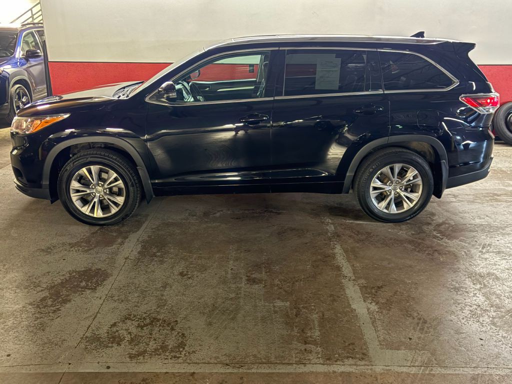 2015 Toyota Highlander Image 4