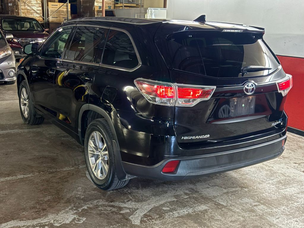 2015 Toyota Highlander Image 5