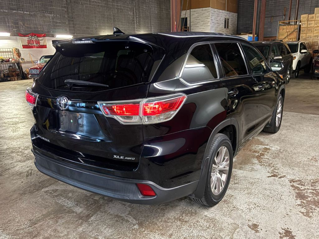 2015 Toyota Highlander Image 7