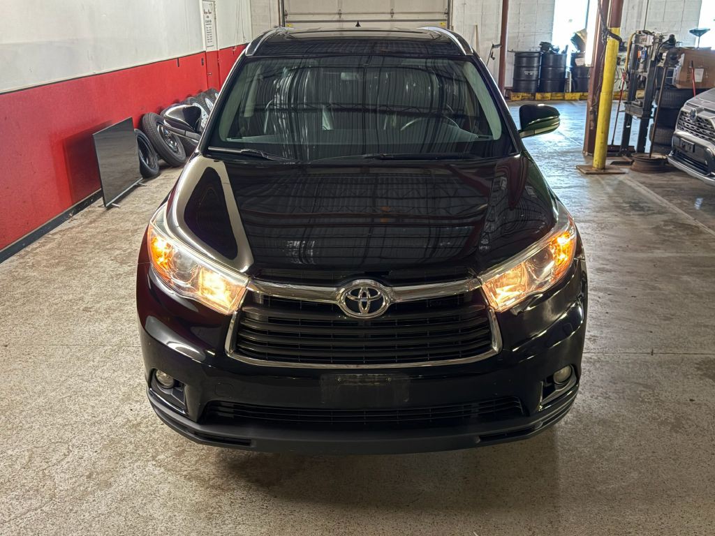 2015 Toyota Highlander Image 9