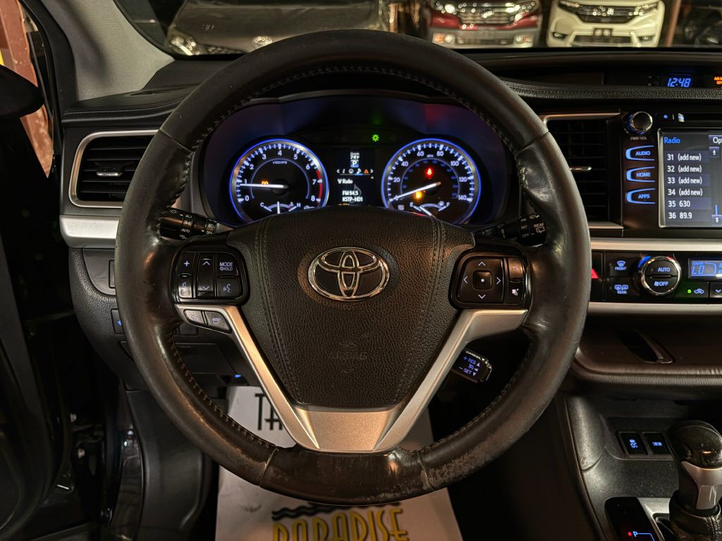 2015 Toyota Highlander Image 12