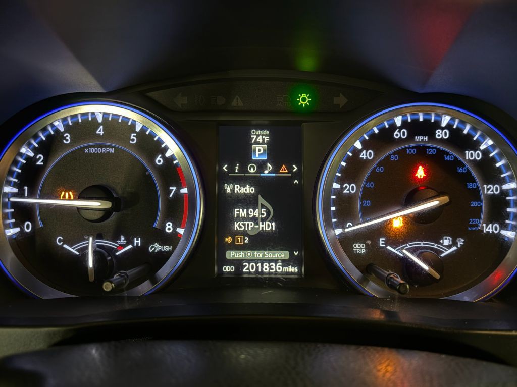 2015 Toyota Highlander Image 13