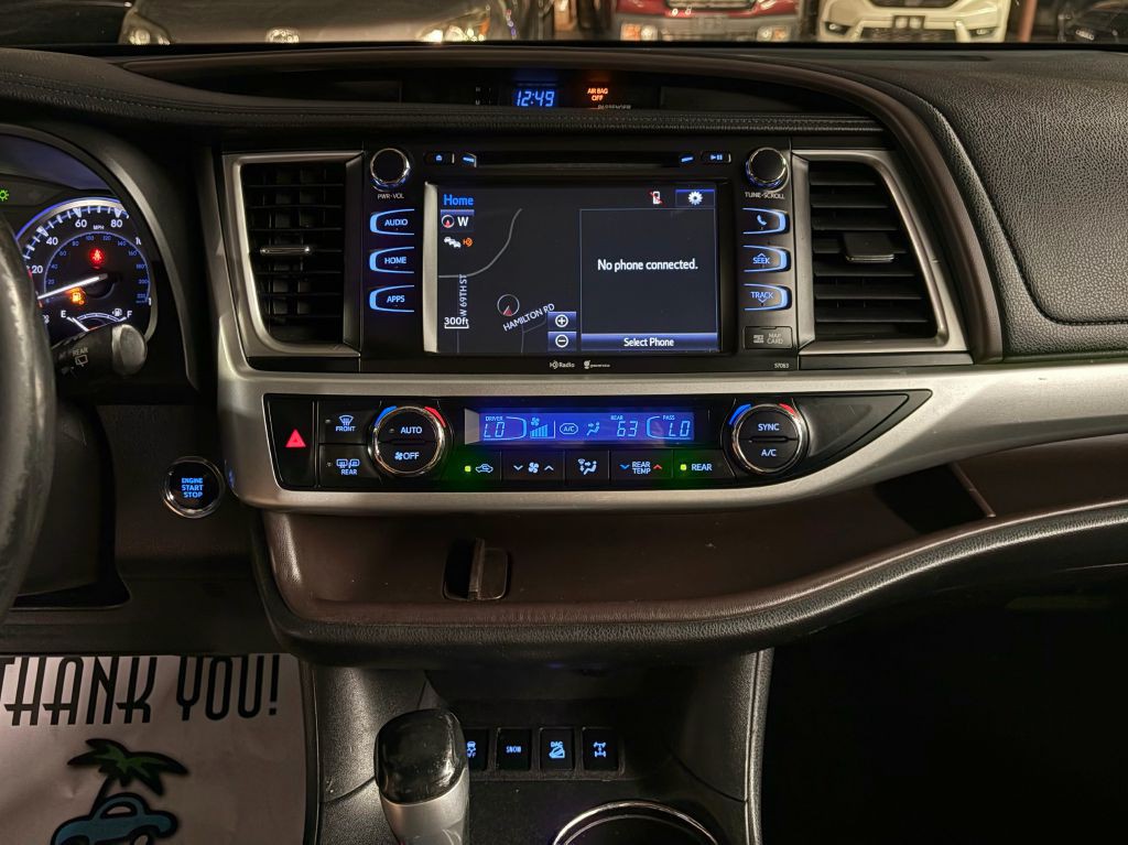 2015 Toyota Highlander Image 14