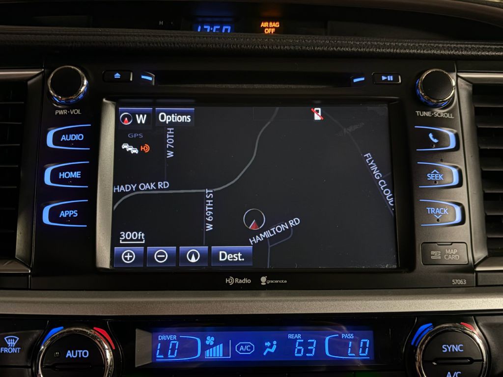 2015 Toyota Highlander Image 15