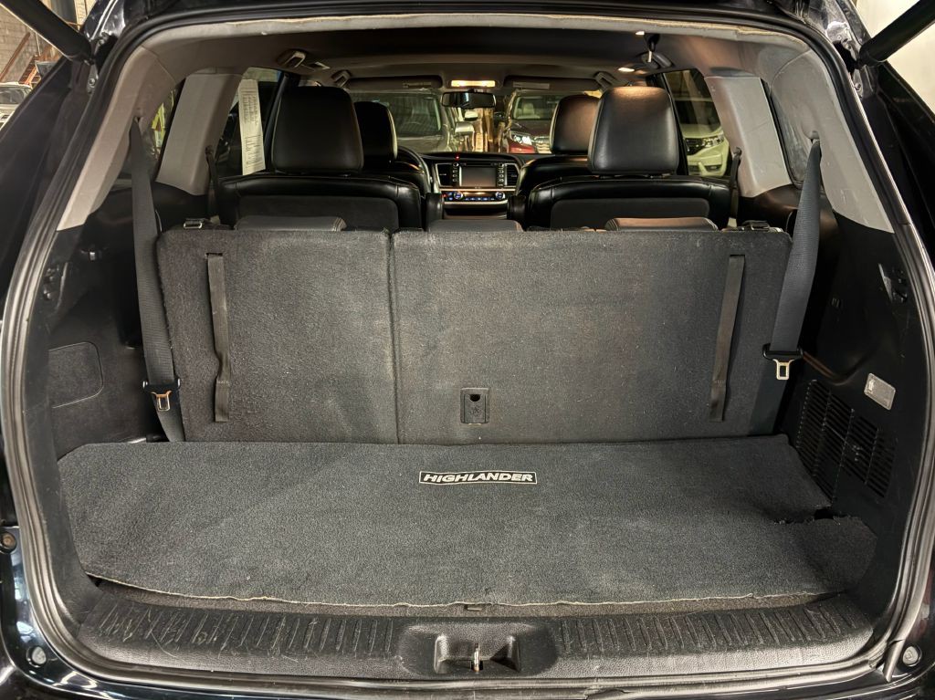 2015 Toyota Highlander Image 26