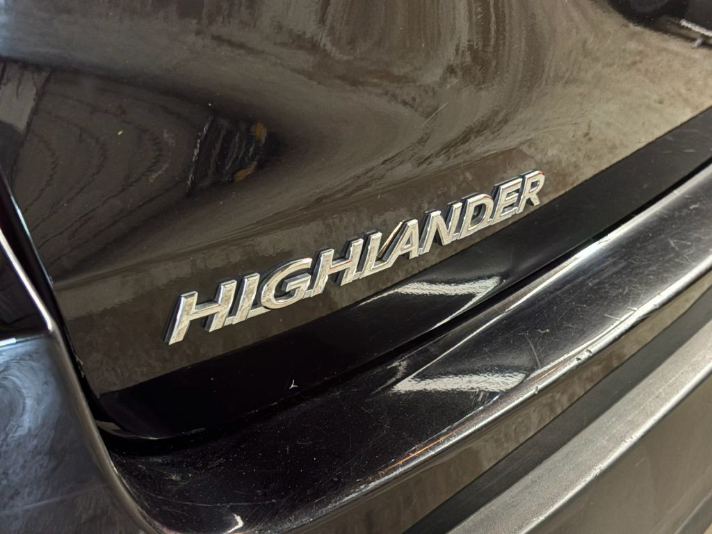 2015 Toyota Highlander Image 32