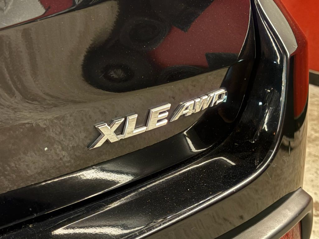 2015 Toyota Highlander Image 33