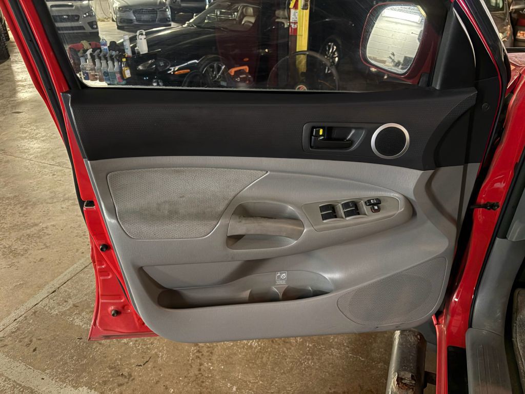 2006 Toyota Tacoma Image 17