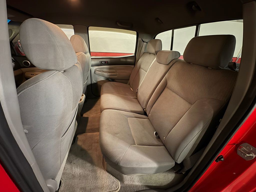 2006 Toyota Tacoma Image 18